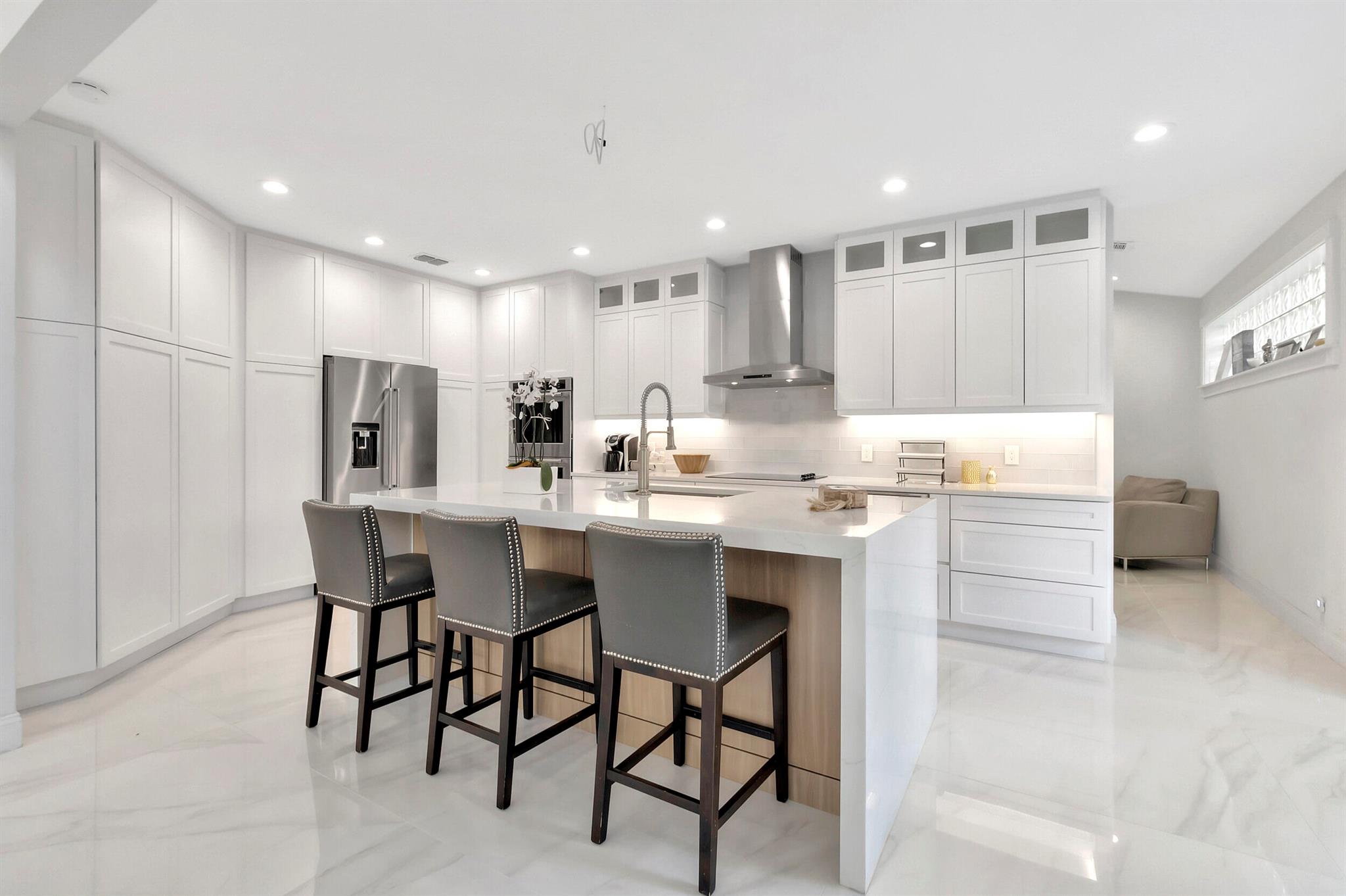 3416 NW 51st Place