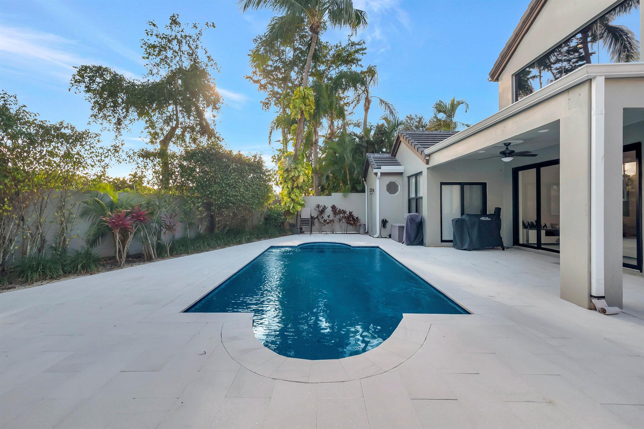 3416 NW 51st Place