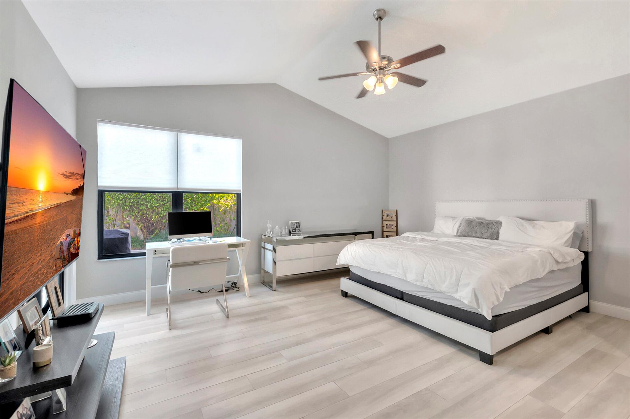 3416 NW 51st Place