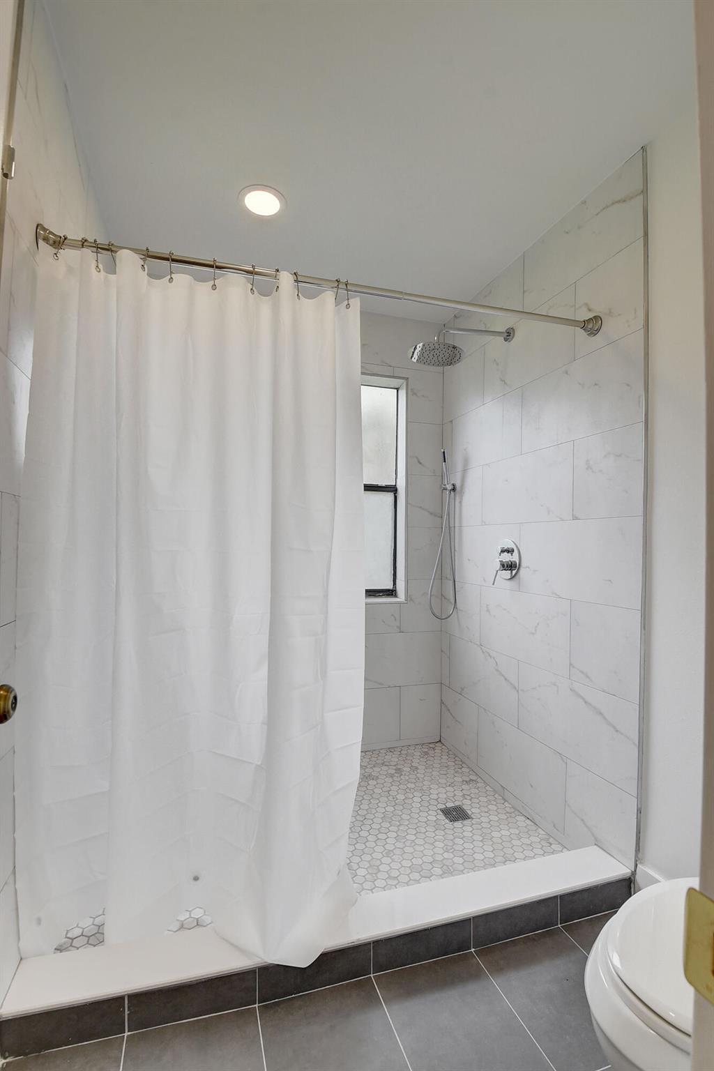 6175 Belleza Lane