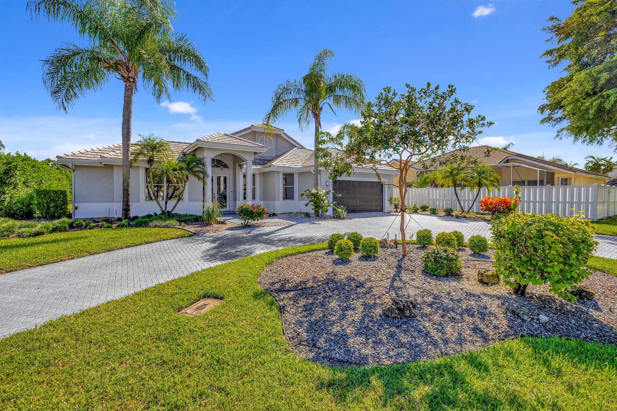 943 Greensward Lane