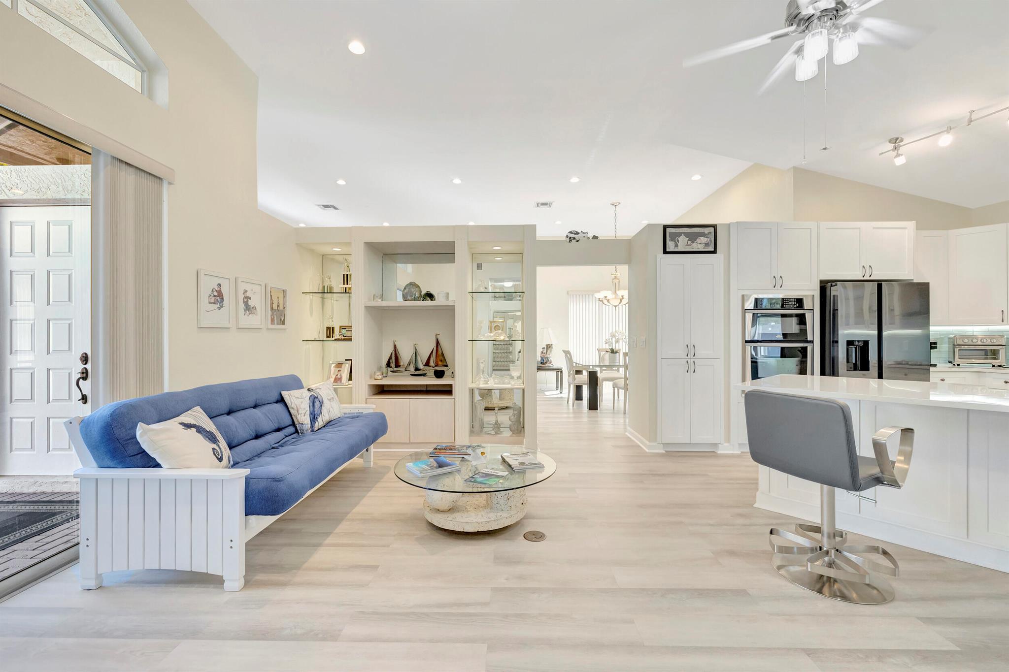 943 Greensward Lane