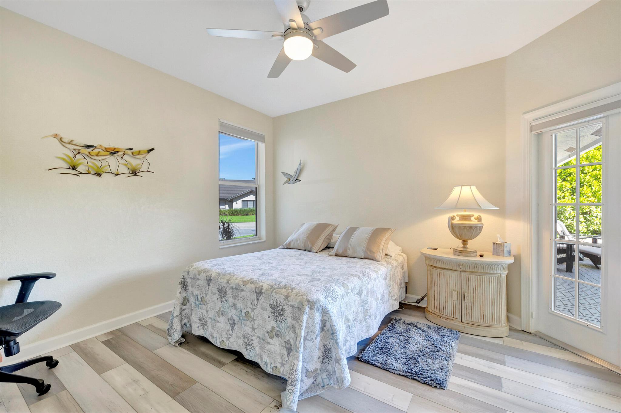 943 Greensward Lane