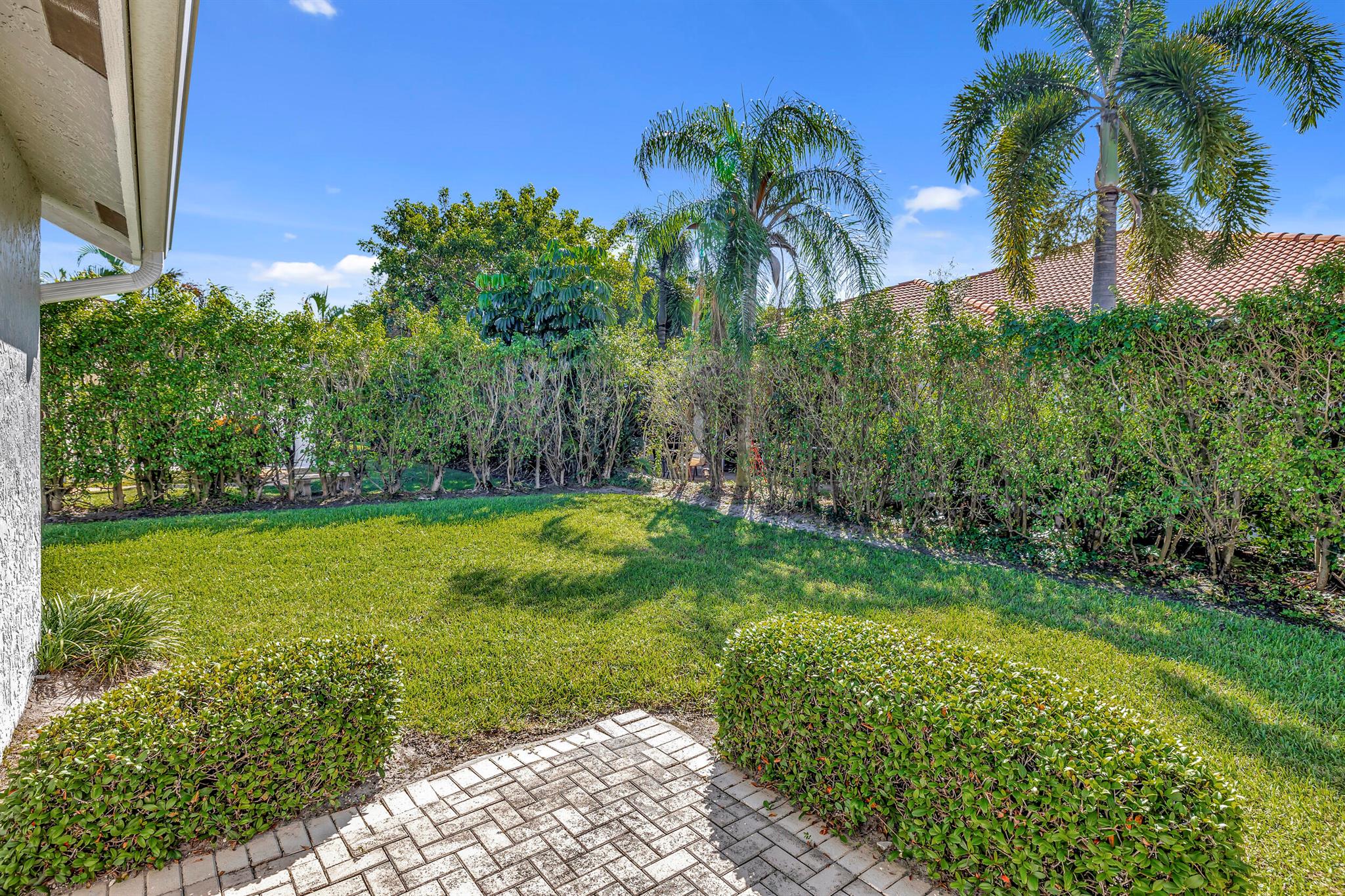 943 Greensward Lane