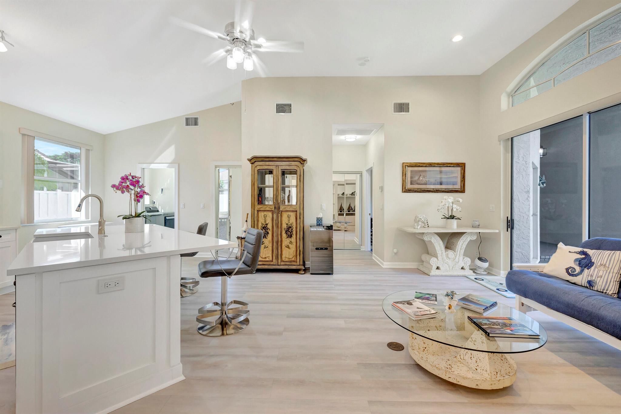 943 Greensward Lane