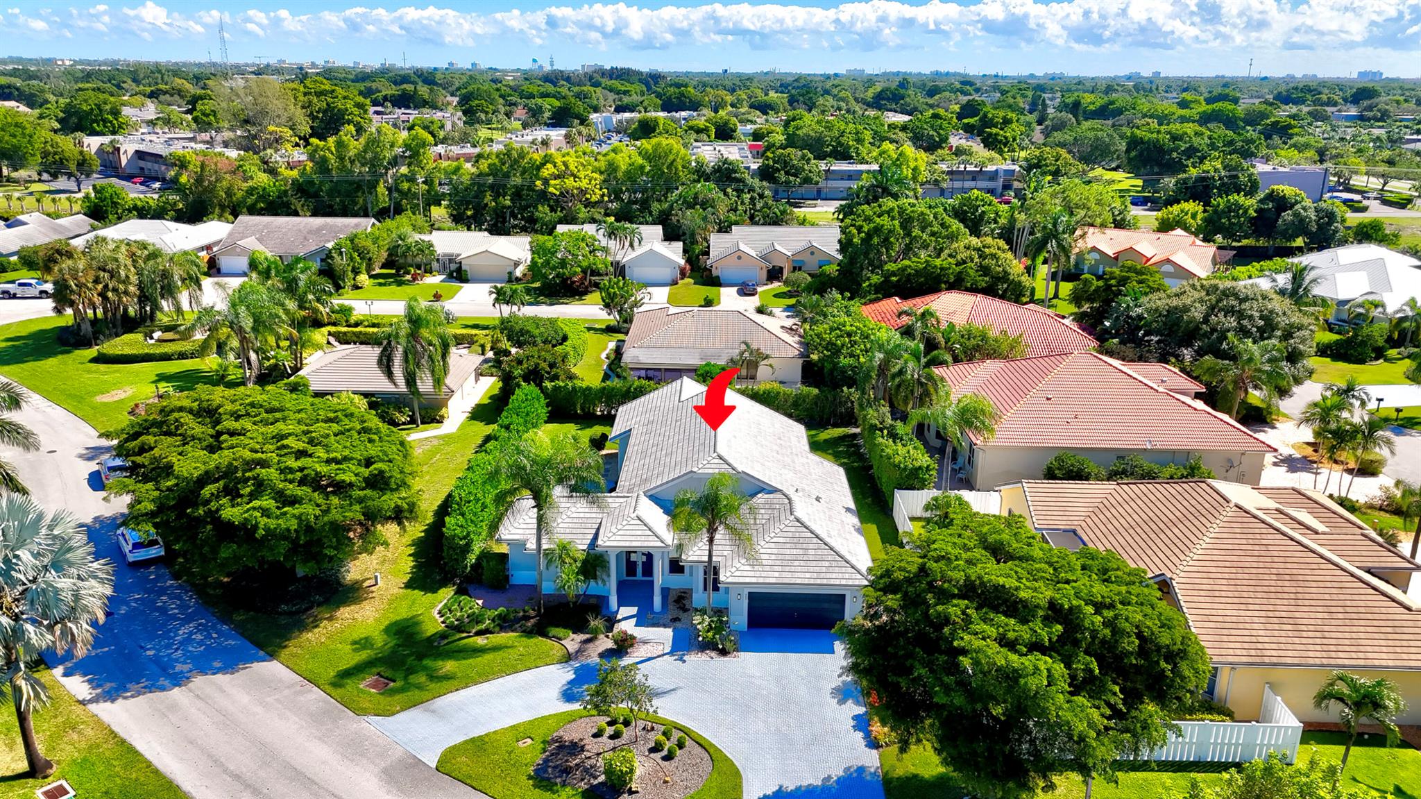 943 Greensward Lane