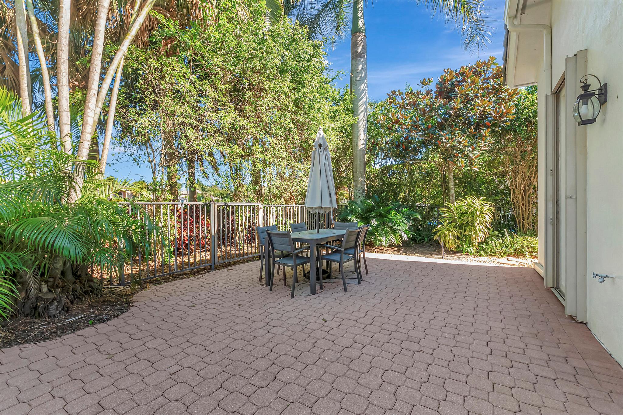 8625 Valhalla Drive