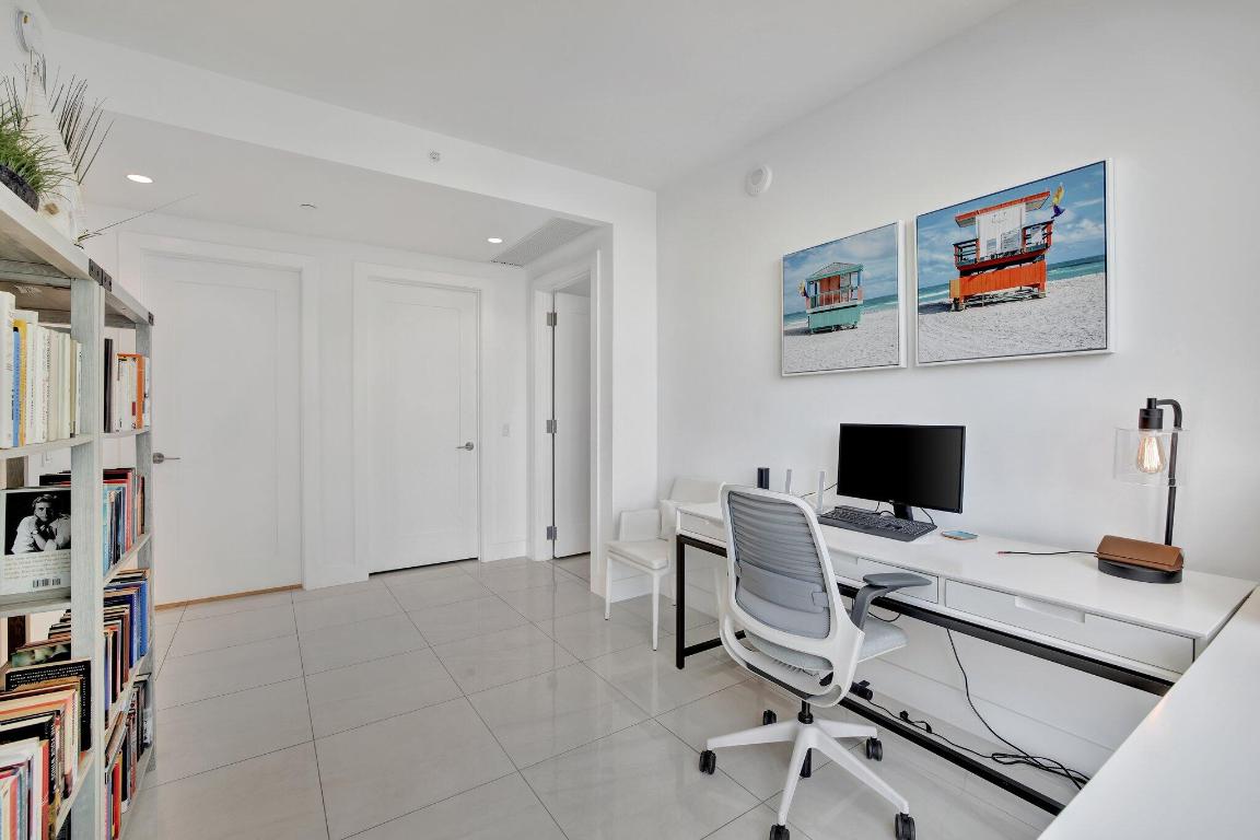 100 E Las Olas Boulevard 1904