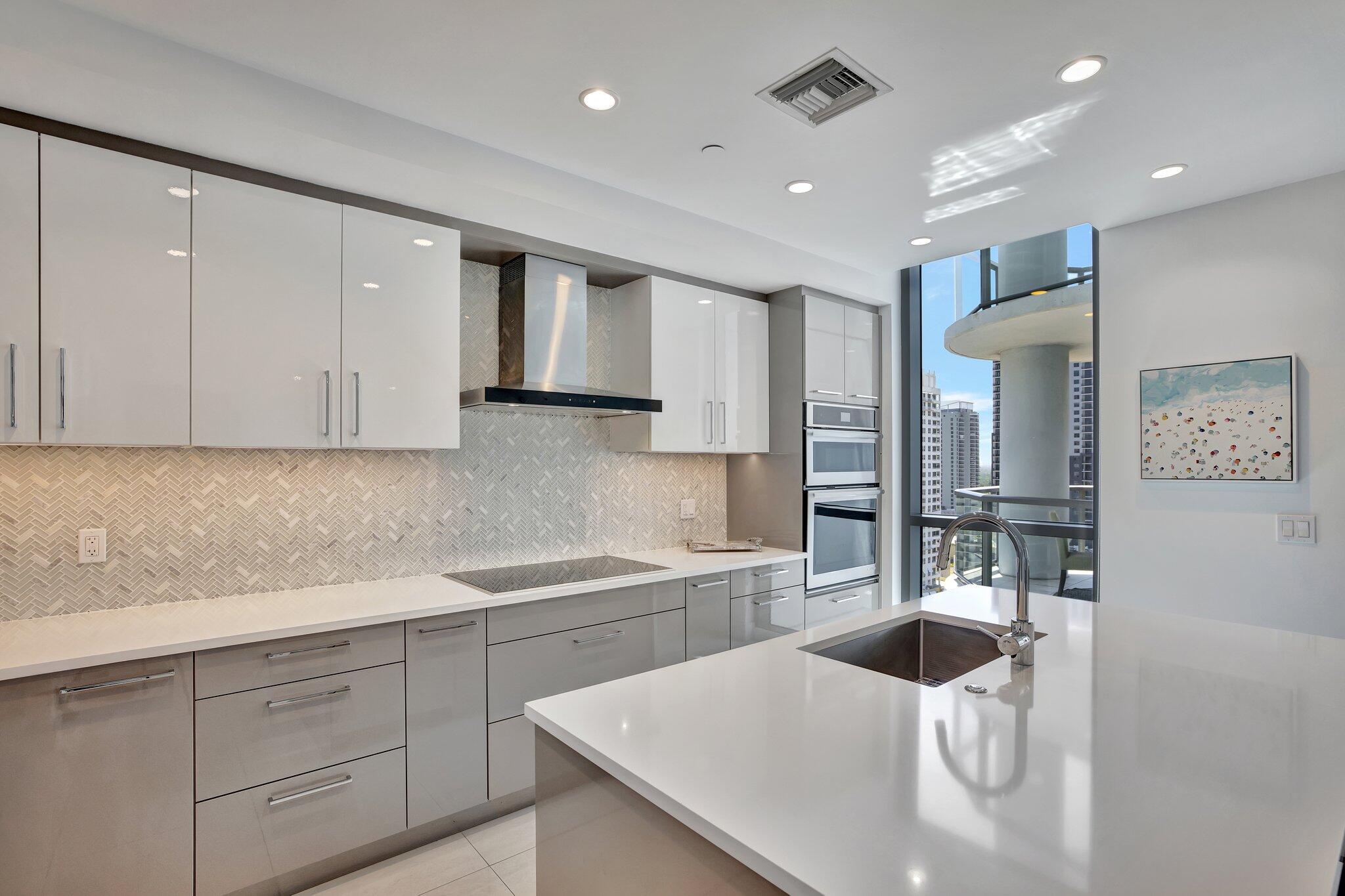 100 E Las Olas Boulevard 1904