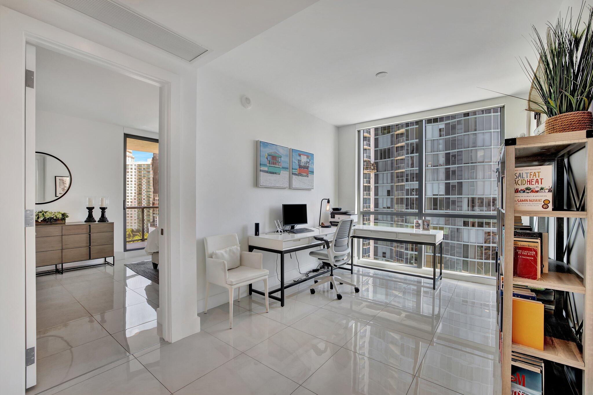 100 E Las Olas Boulevard 1904