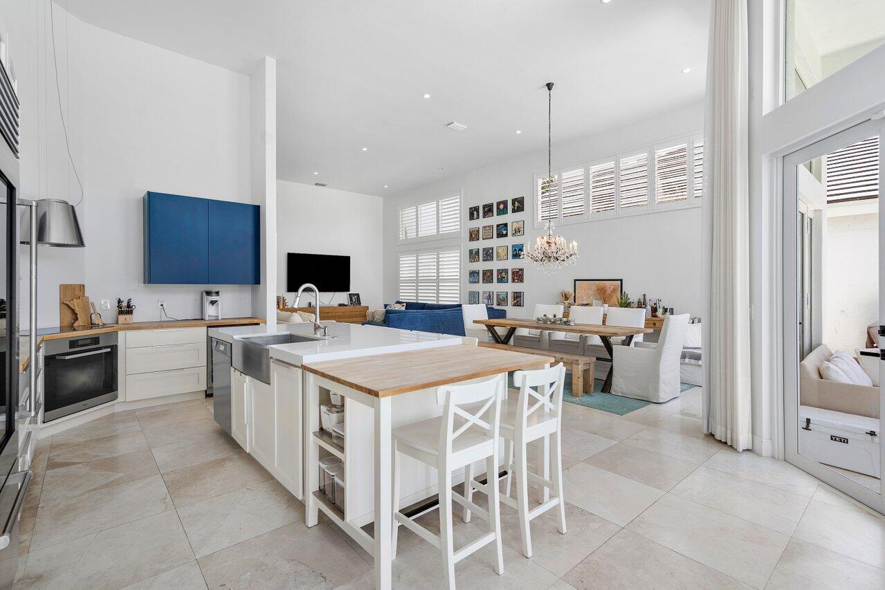 5712 Regency Circle E