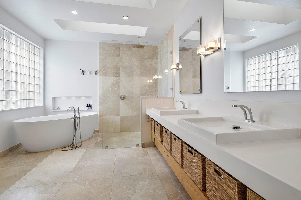 5712 Regency Circle E