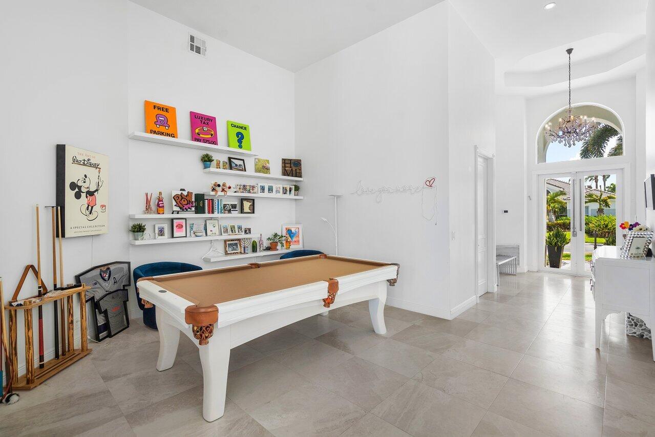 5712 Regency Circle E