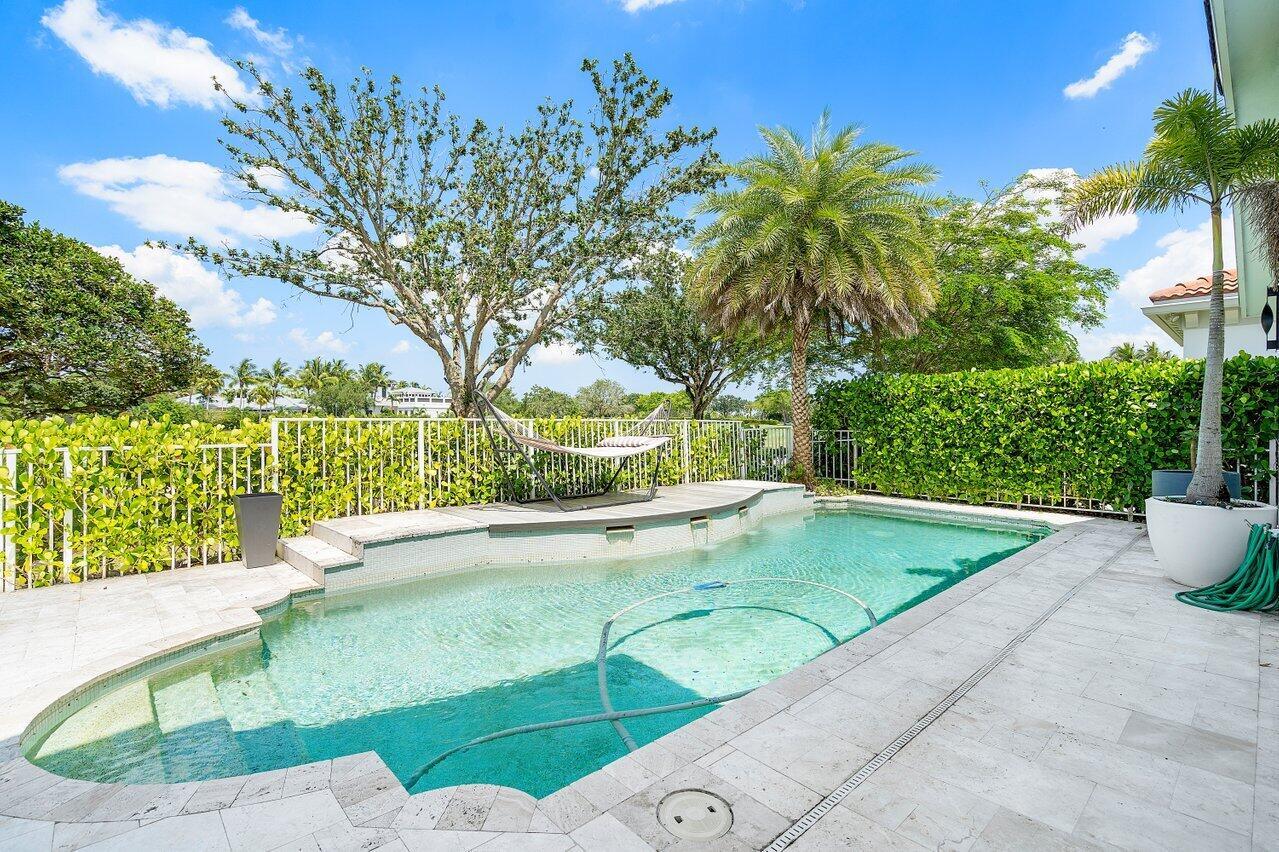 5712 Regency Circle E