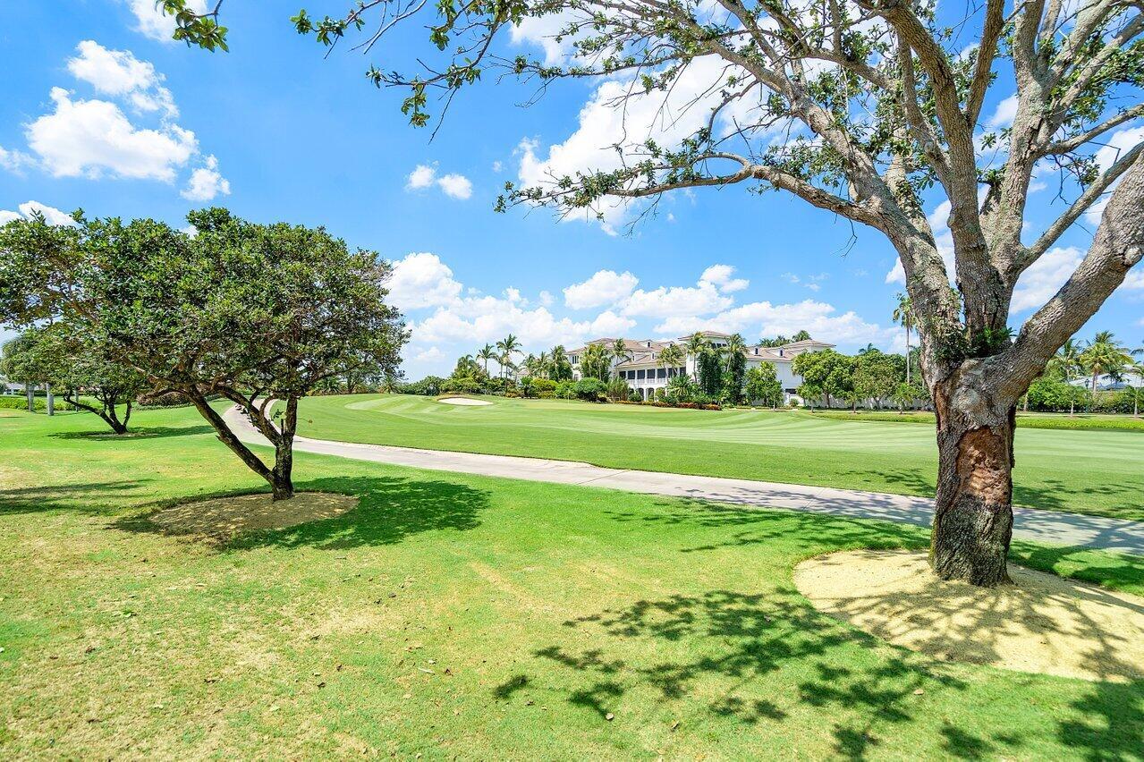 5712 Regency Circle E