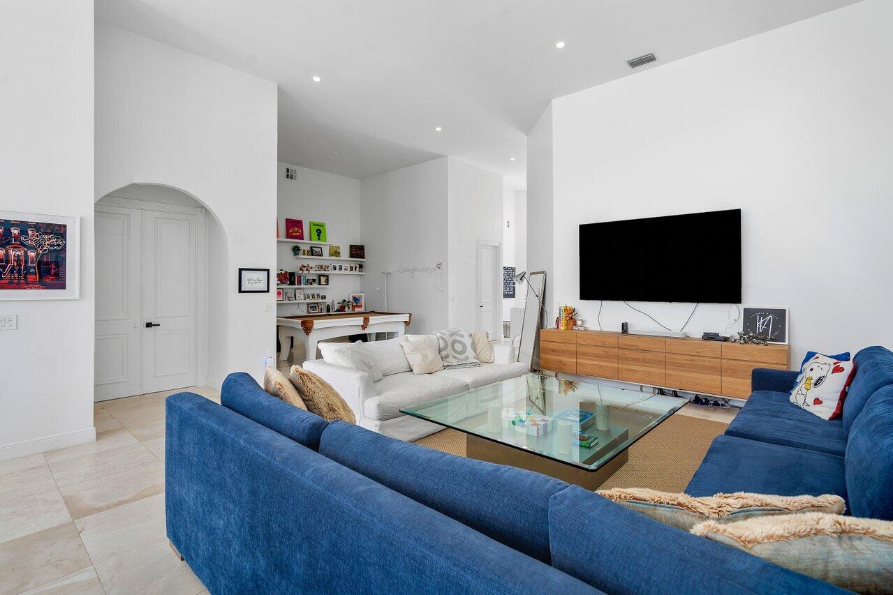 5712 Regency Circle E