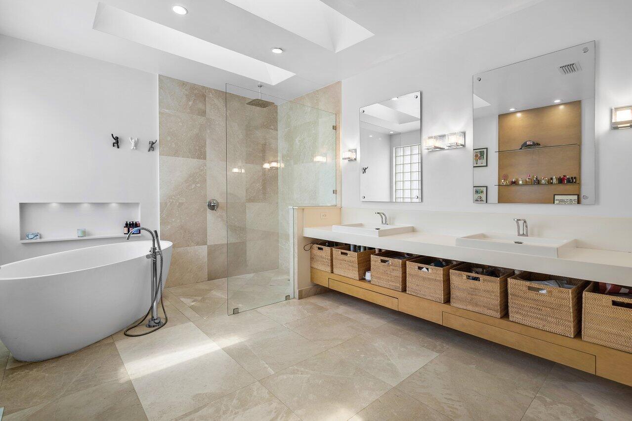 5712 Regency Circle E