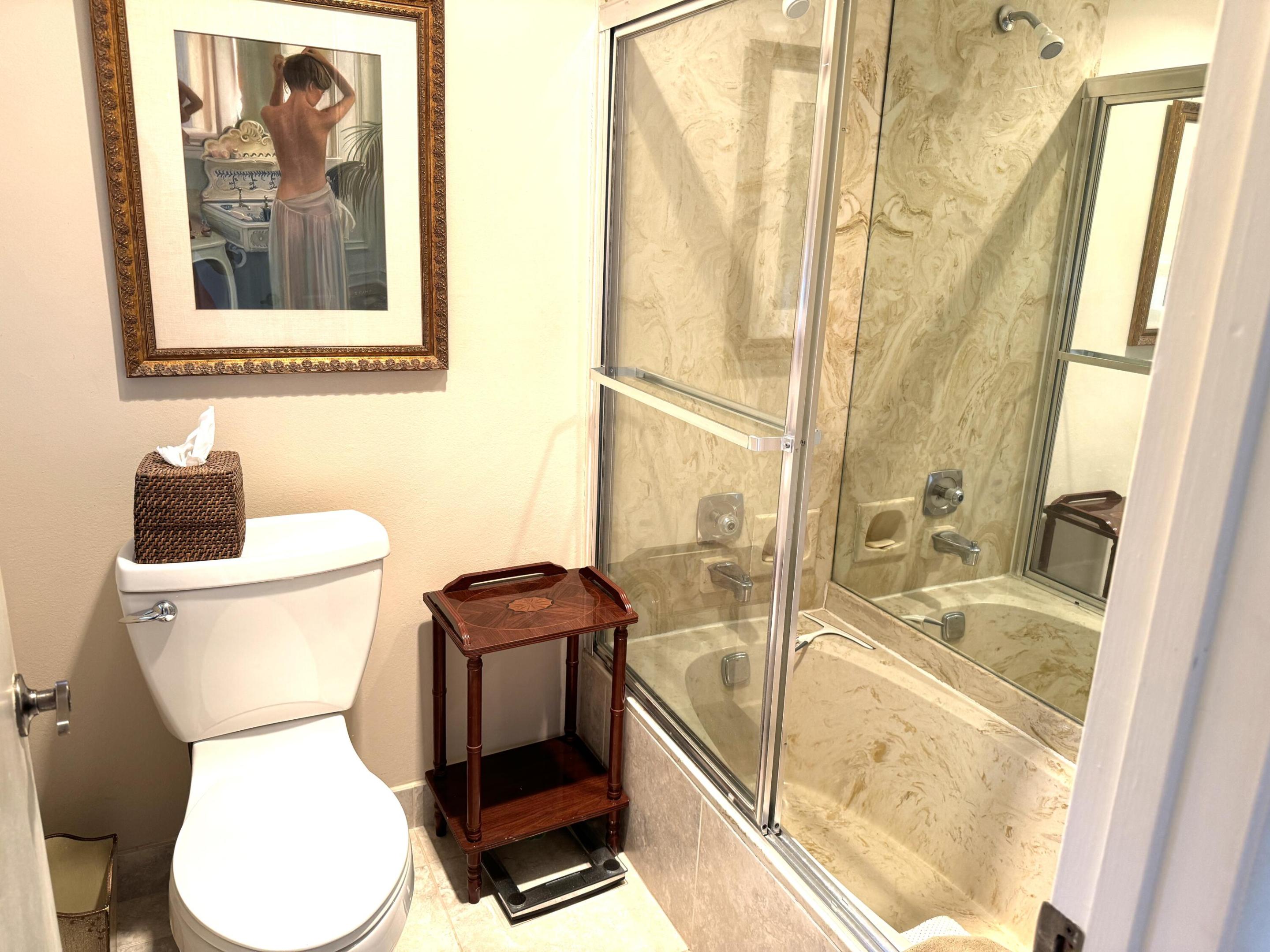 7804 Lakeside Boulevard G402