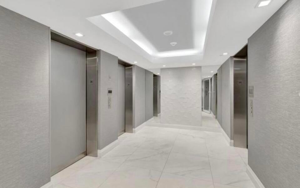 3400 S Ocean Boulevard 8e