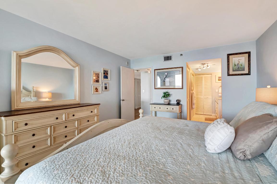 3400 S Ocean Boulevard 8e