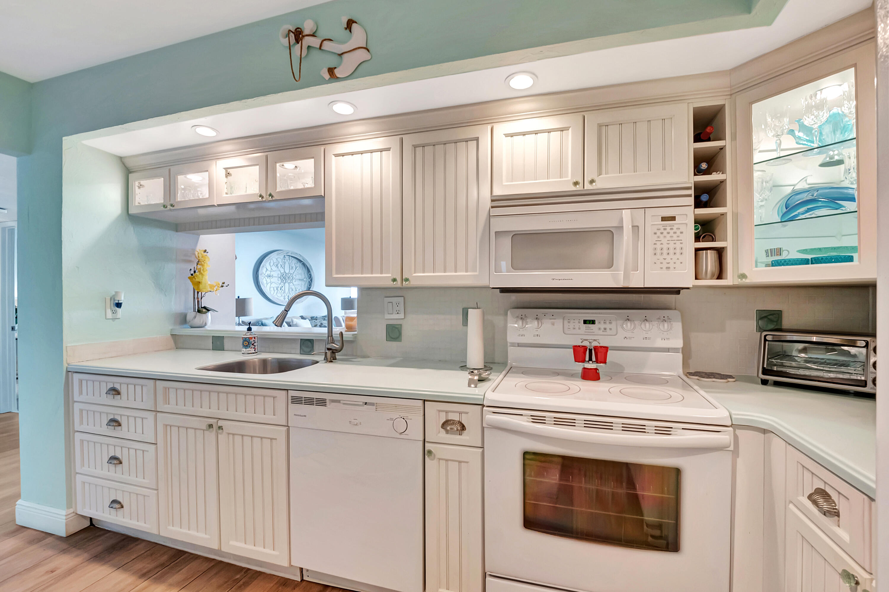 3400 S Ocean Boulevard 8e