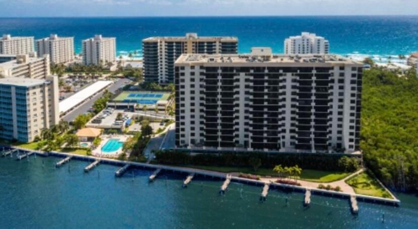 3400 S Ocean Boulevard 8e