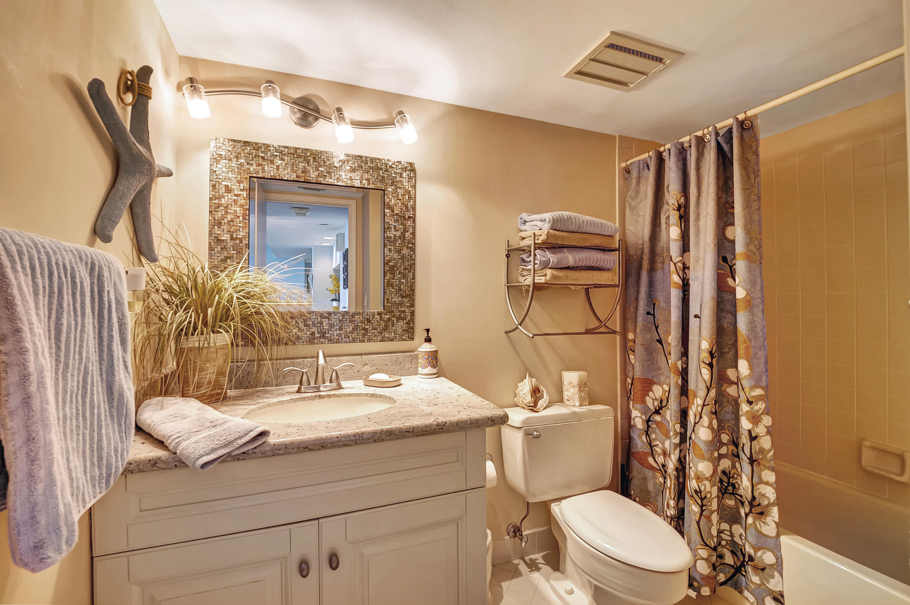 3400 S Ocean Boulevard 8e