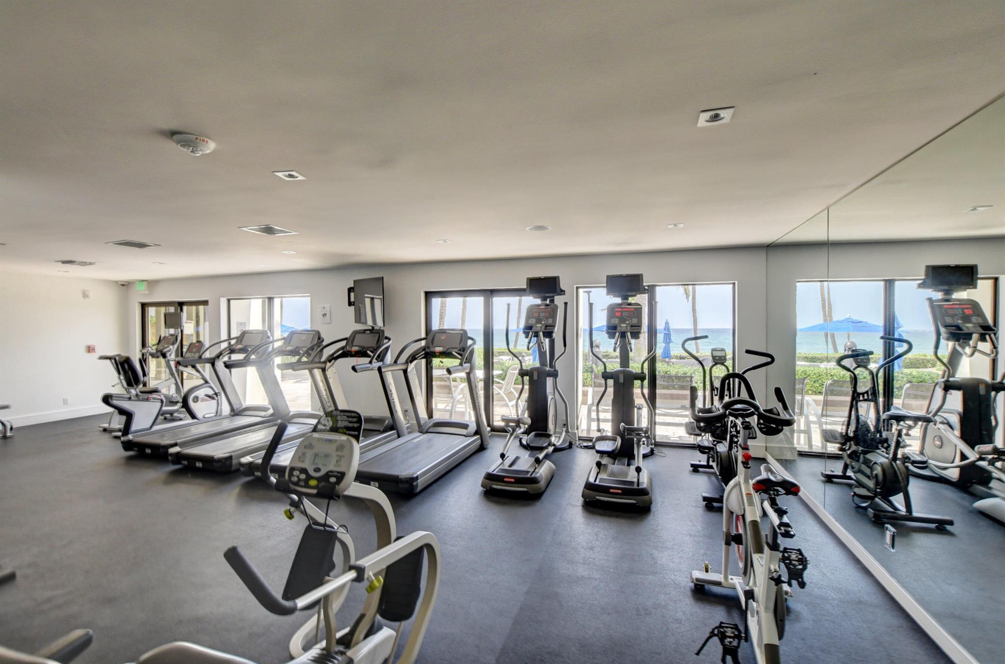 3400 S Ocean Boulevard 8e