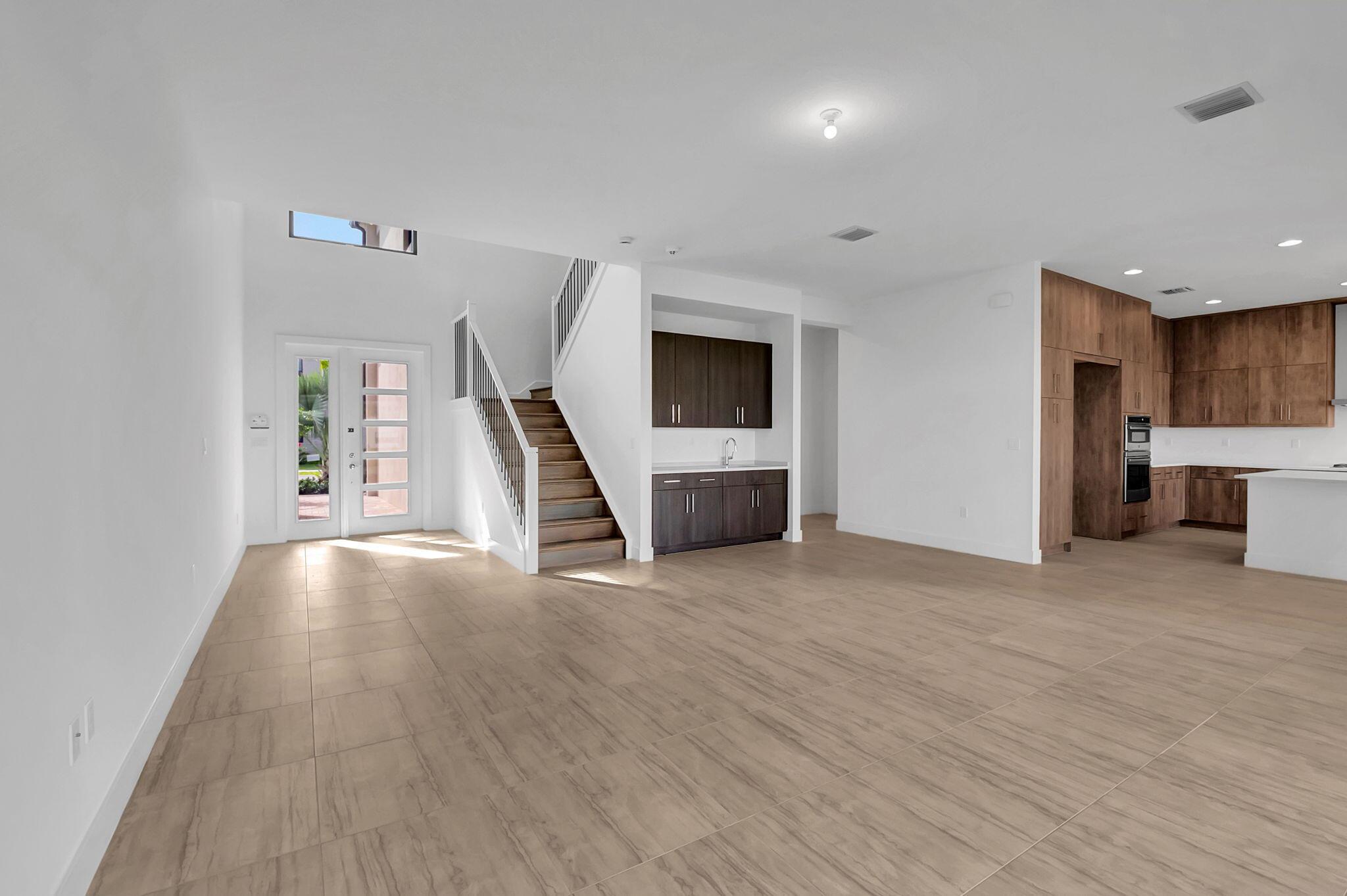 8283 Royal County Down Road