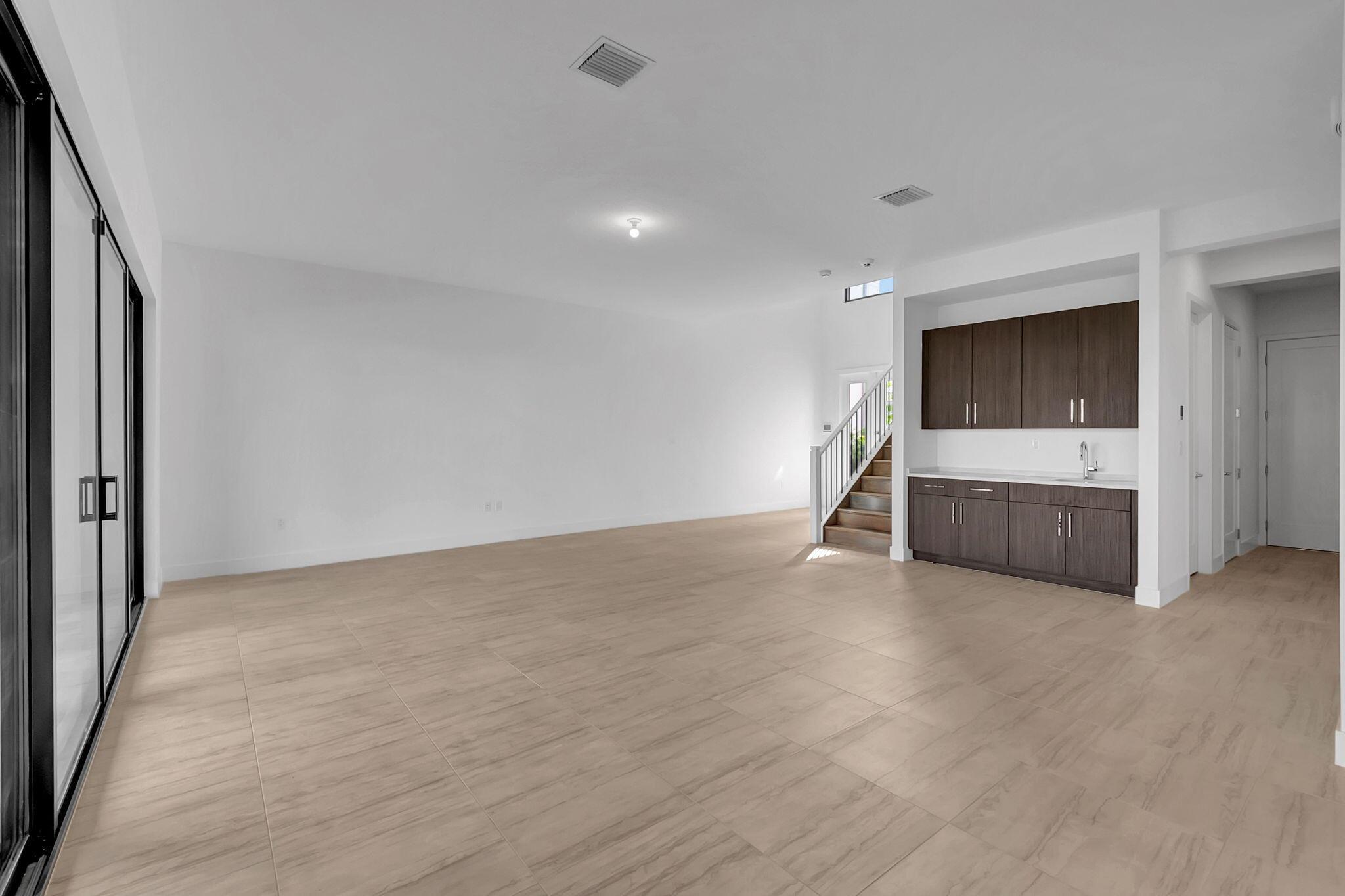 8283 Royal County Down Road