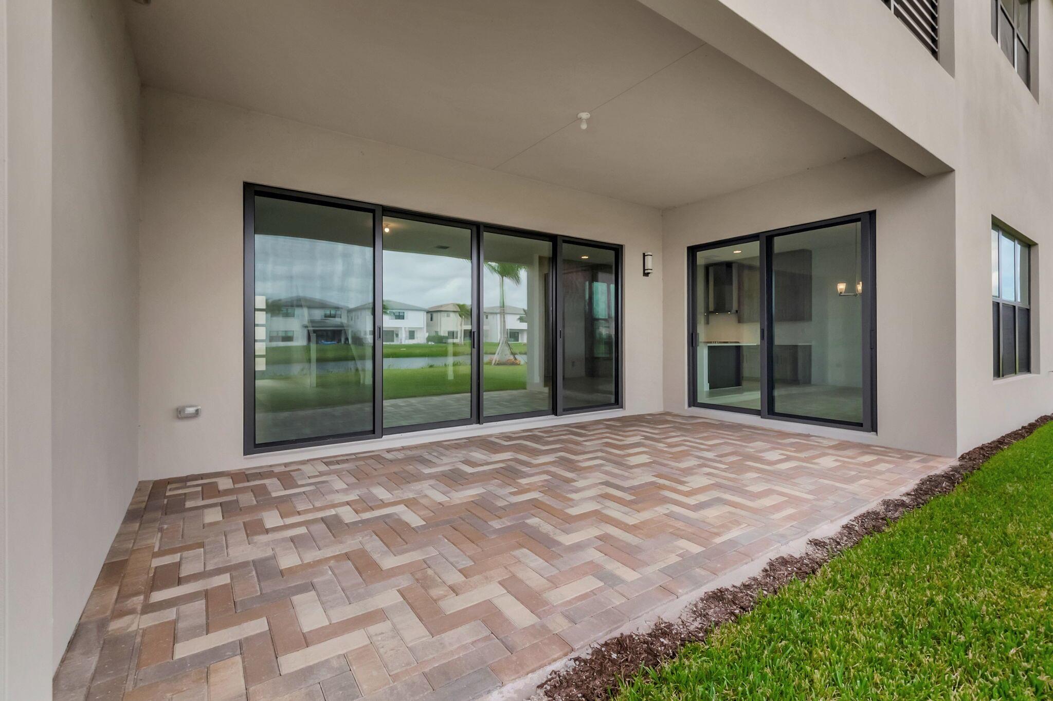8283 Royal County Down Road