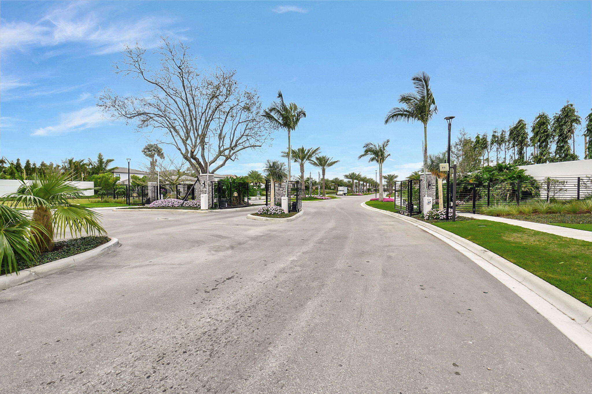8283 Royal County Down Road