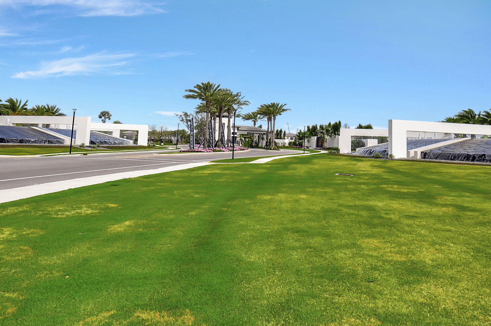 8283 Royal County Down Road