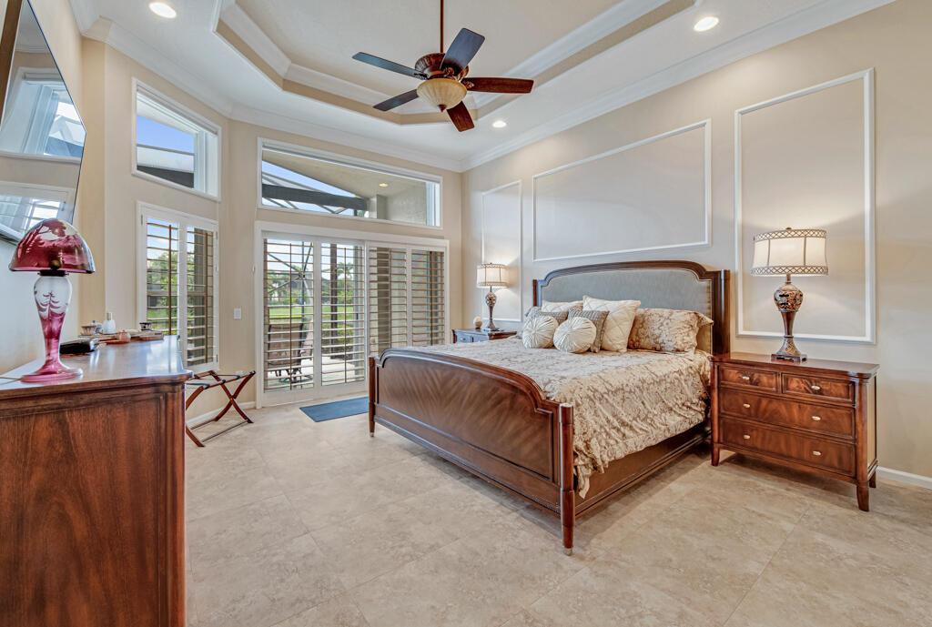 7925 Charlemont Point