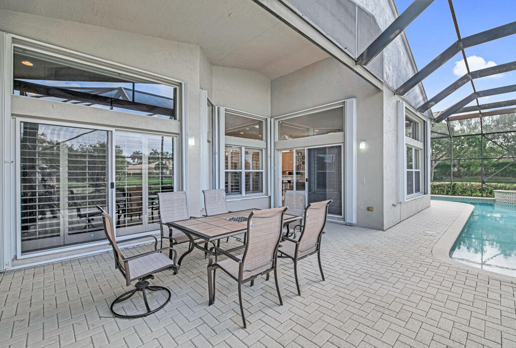 7925 Charlemont Point