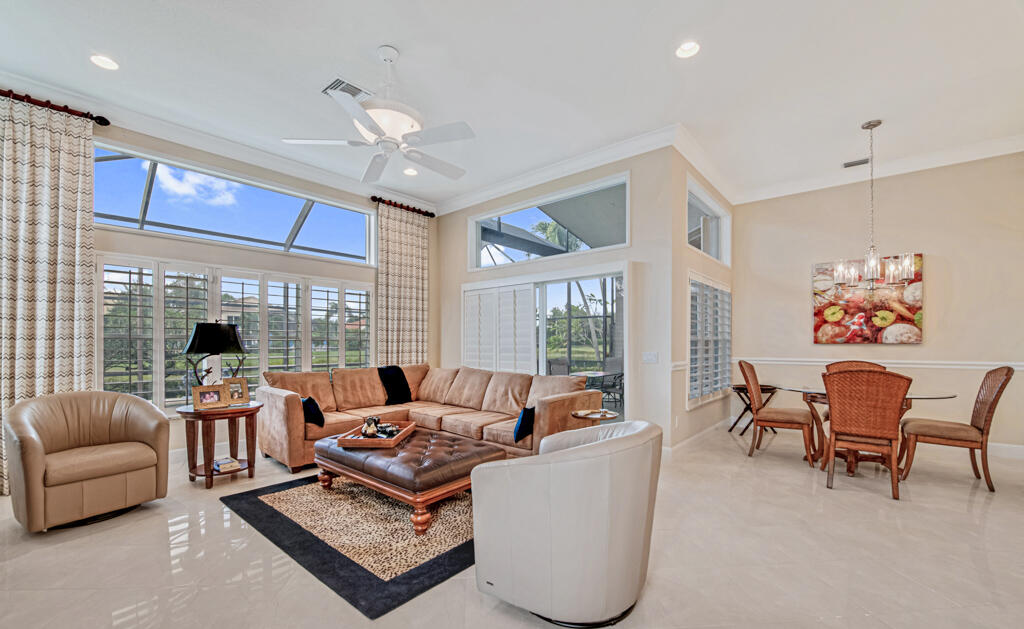 7925 Charlemont Point
