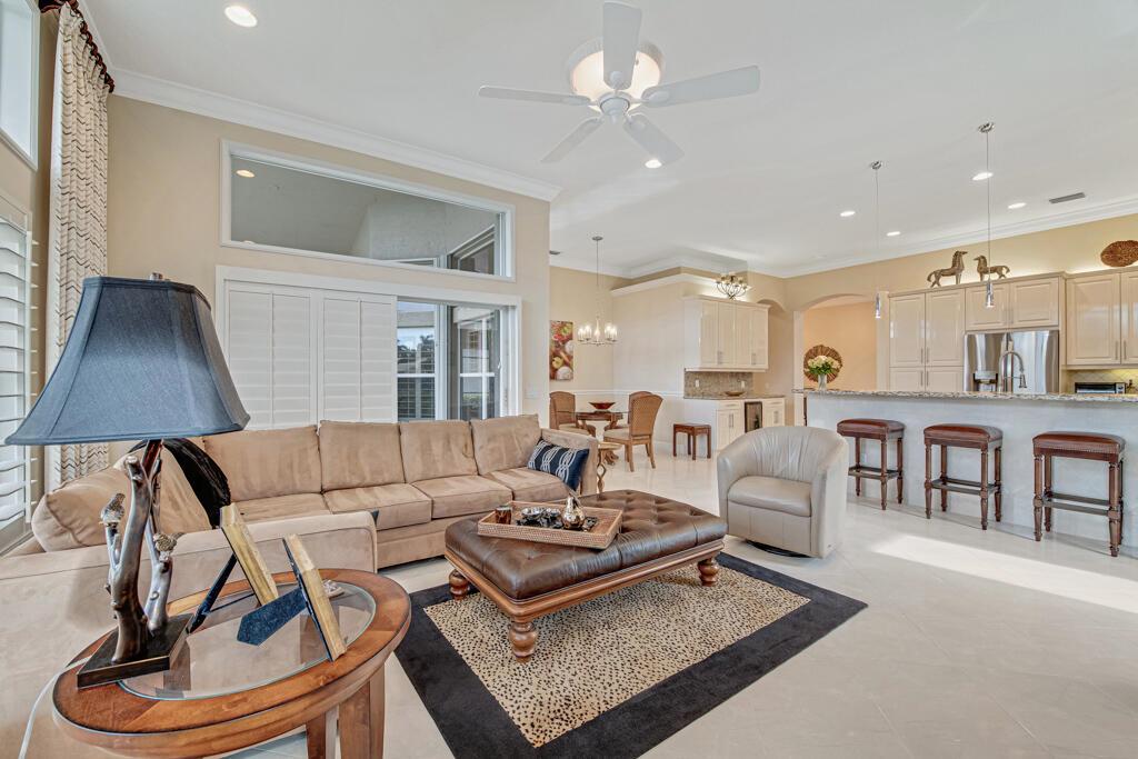 7925 Charlemont Point