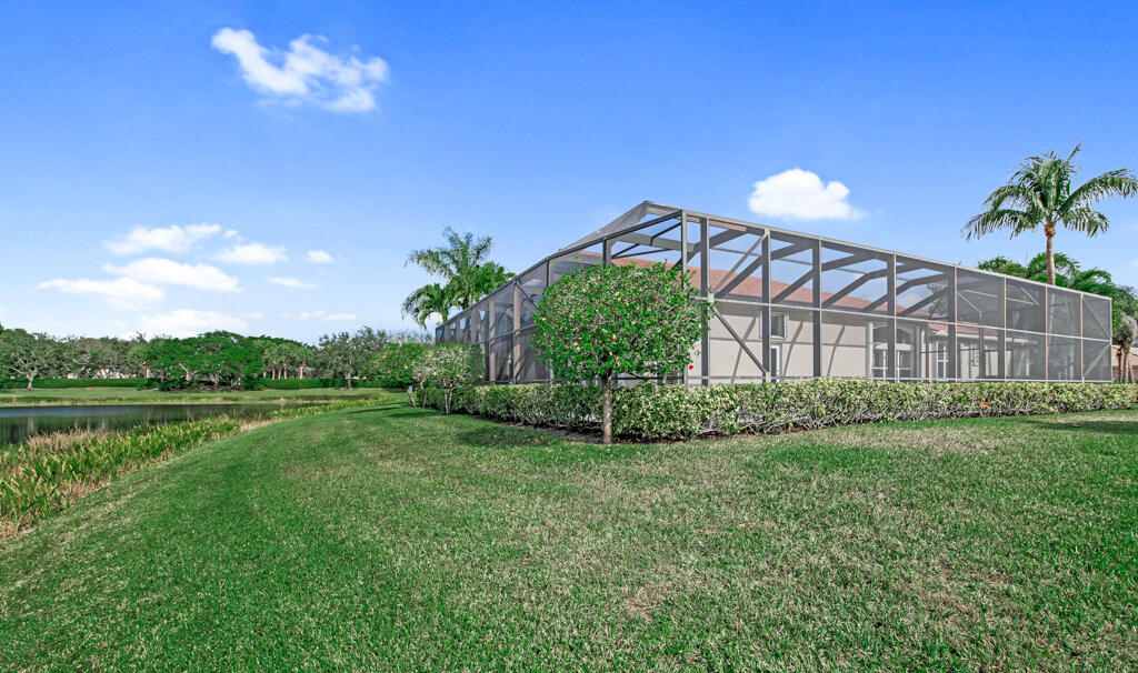 7925 Charlemont Point