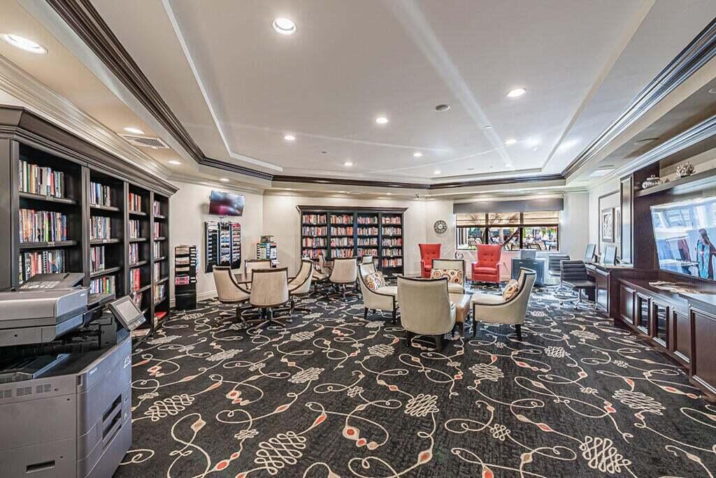 7925 Charlemont Point
