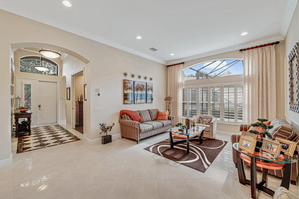 7925 Charlemont Point