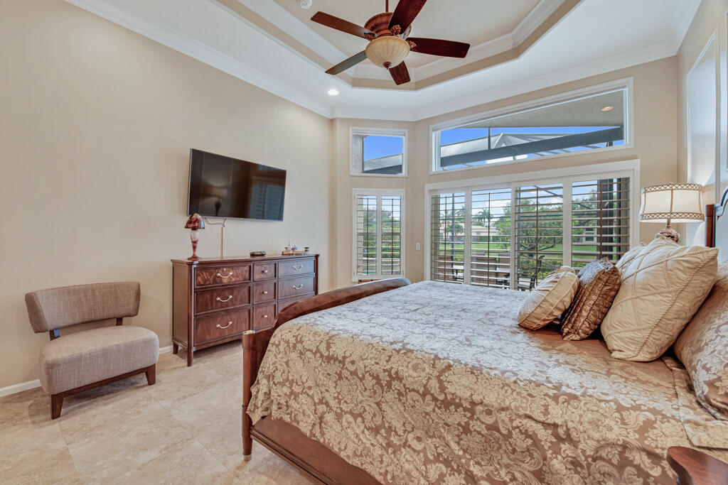 7925 Charlemont Point