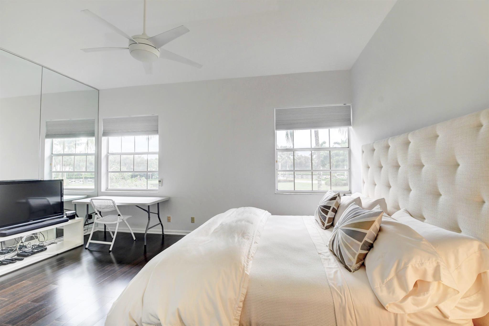 5190 Lake Catalina Drive B