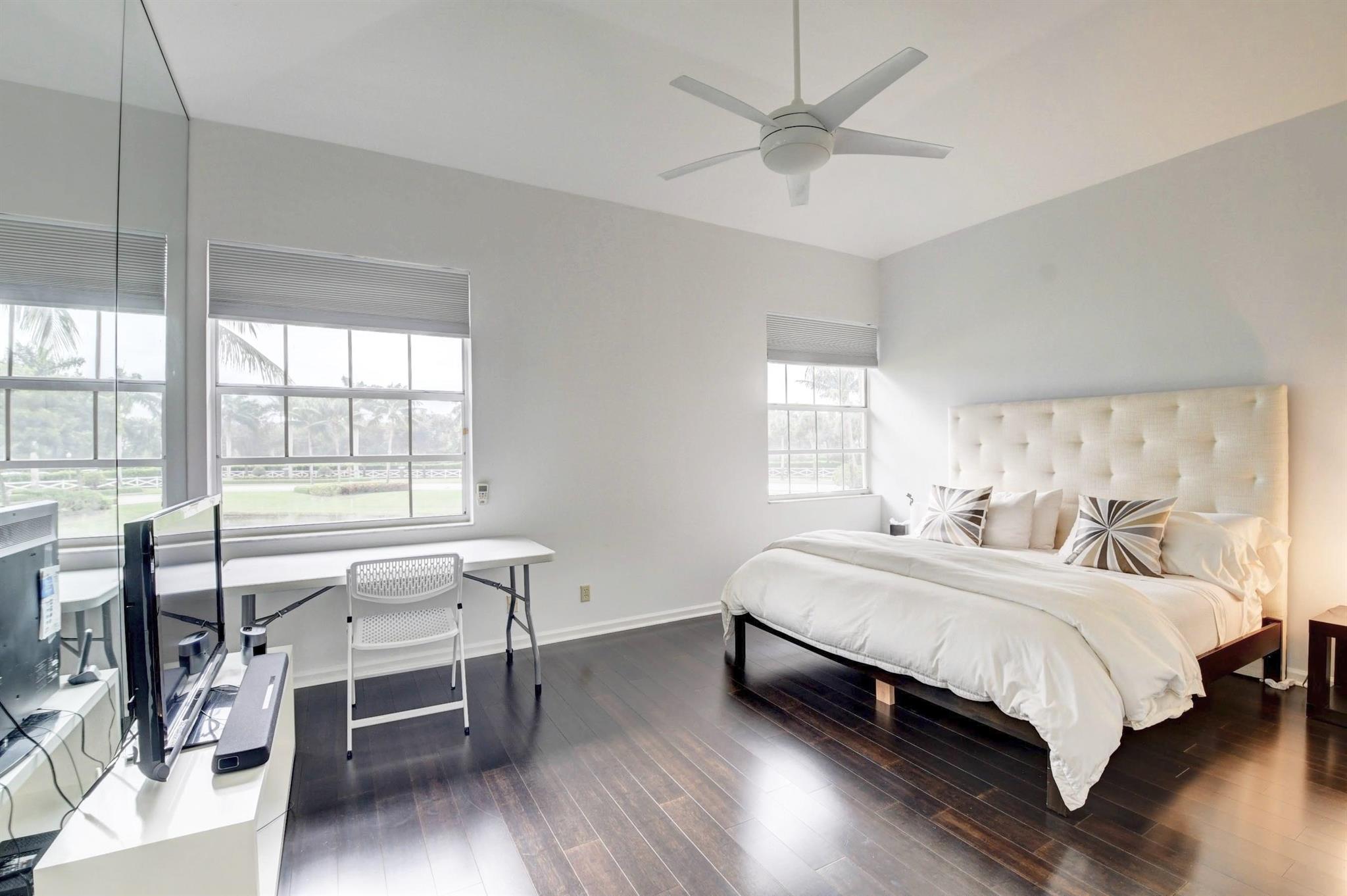 5190 Lake Catalina Drive B