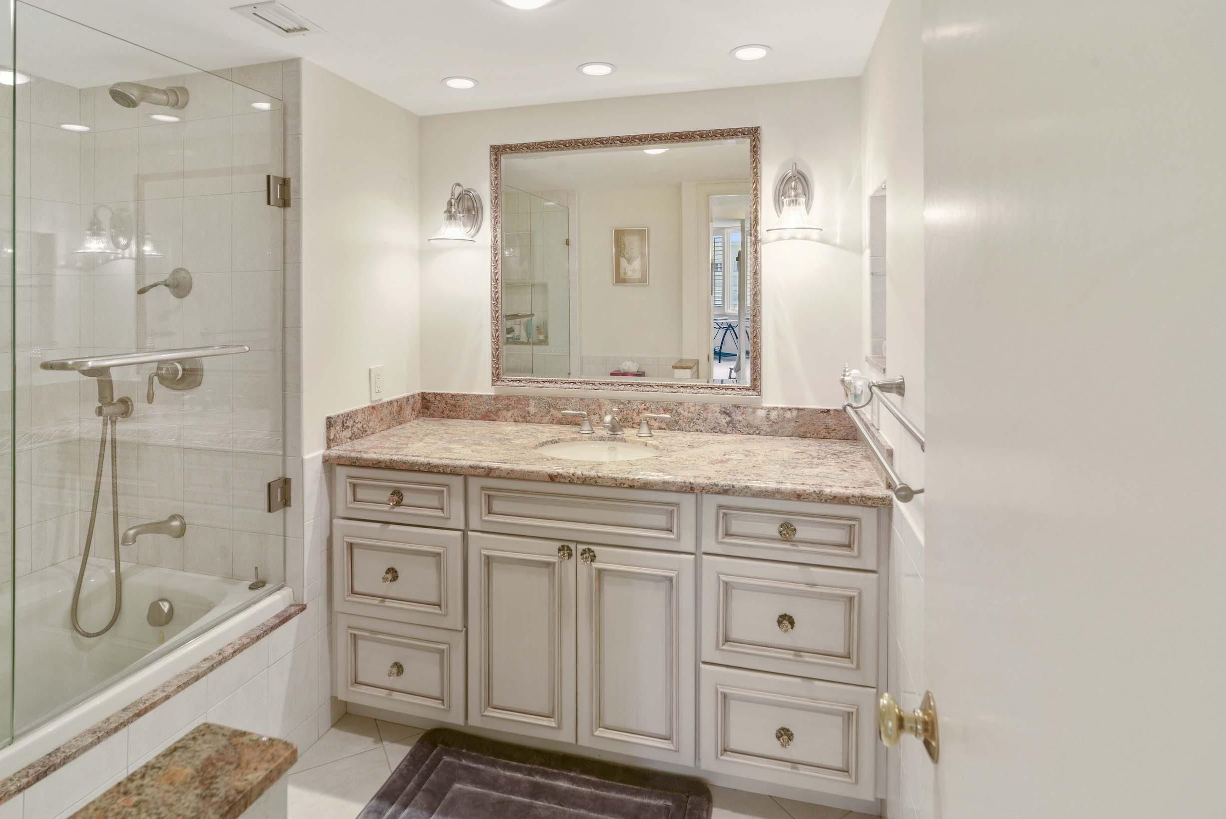 500 S Ocean Boulevard 2204