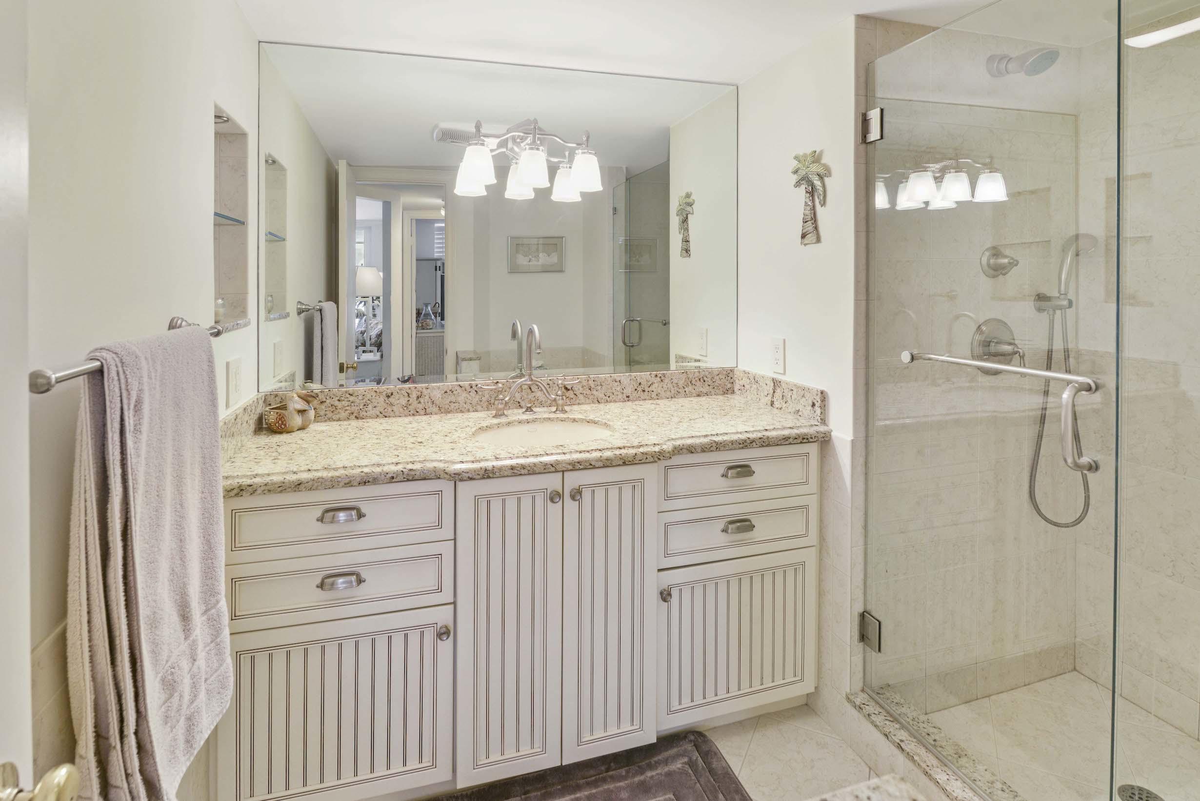 500 S Ocean Boulevard 2204