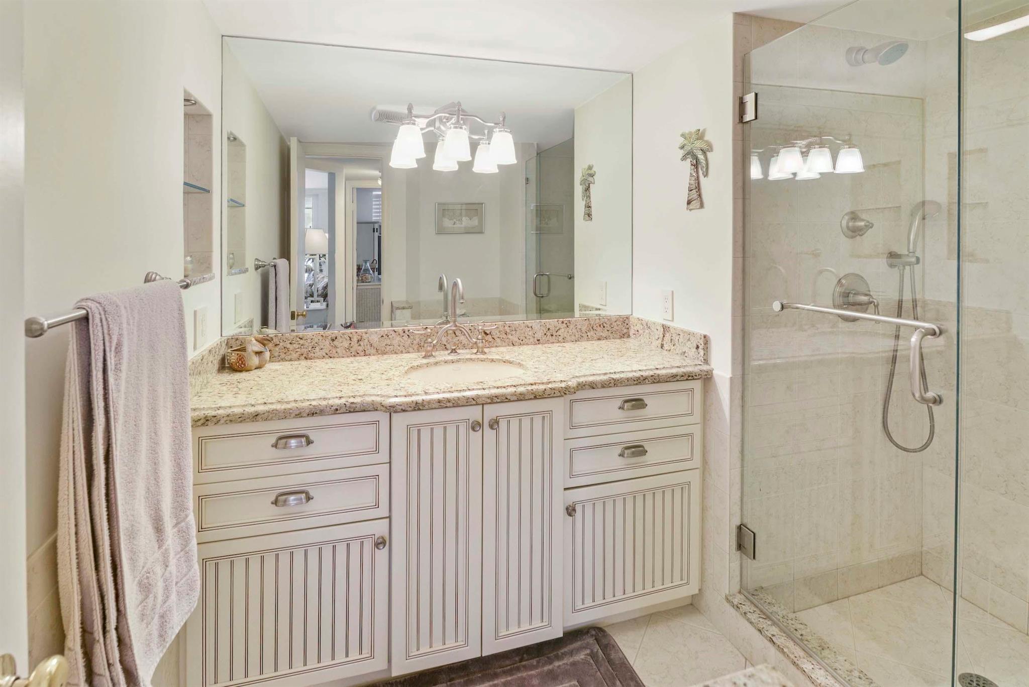 500 S Ocean Boulevard 2204