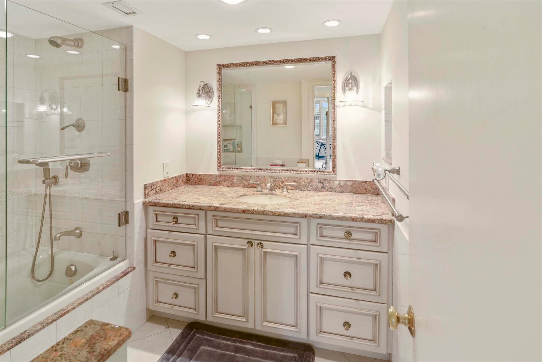 500 S Ocean Boulevard 2204