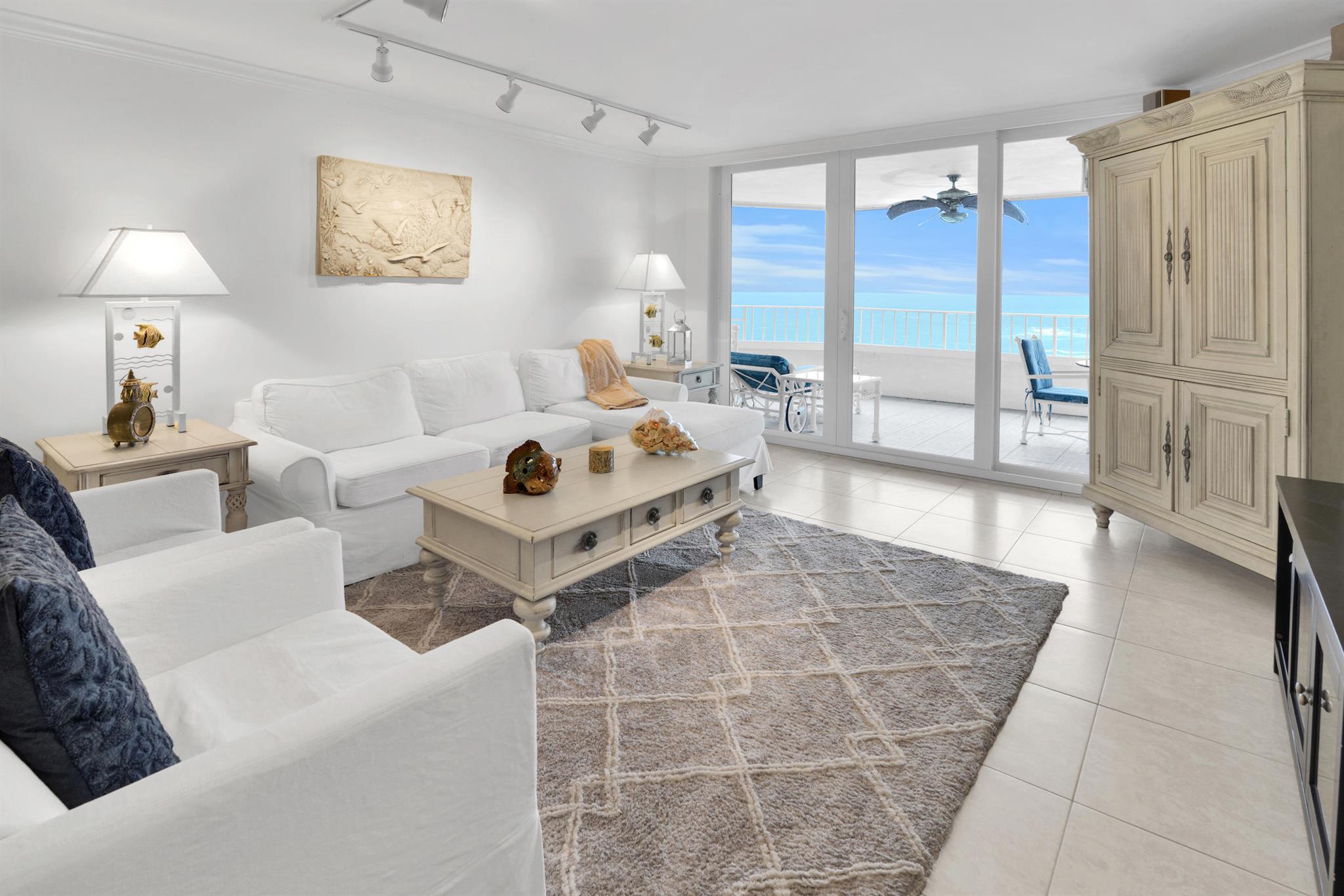 500 S Ocean Boulevard 2204