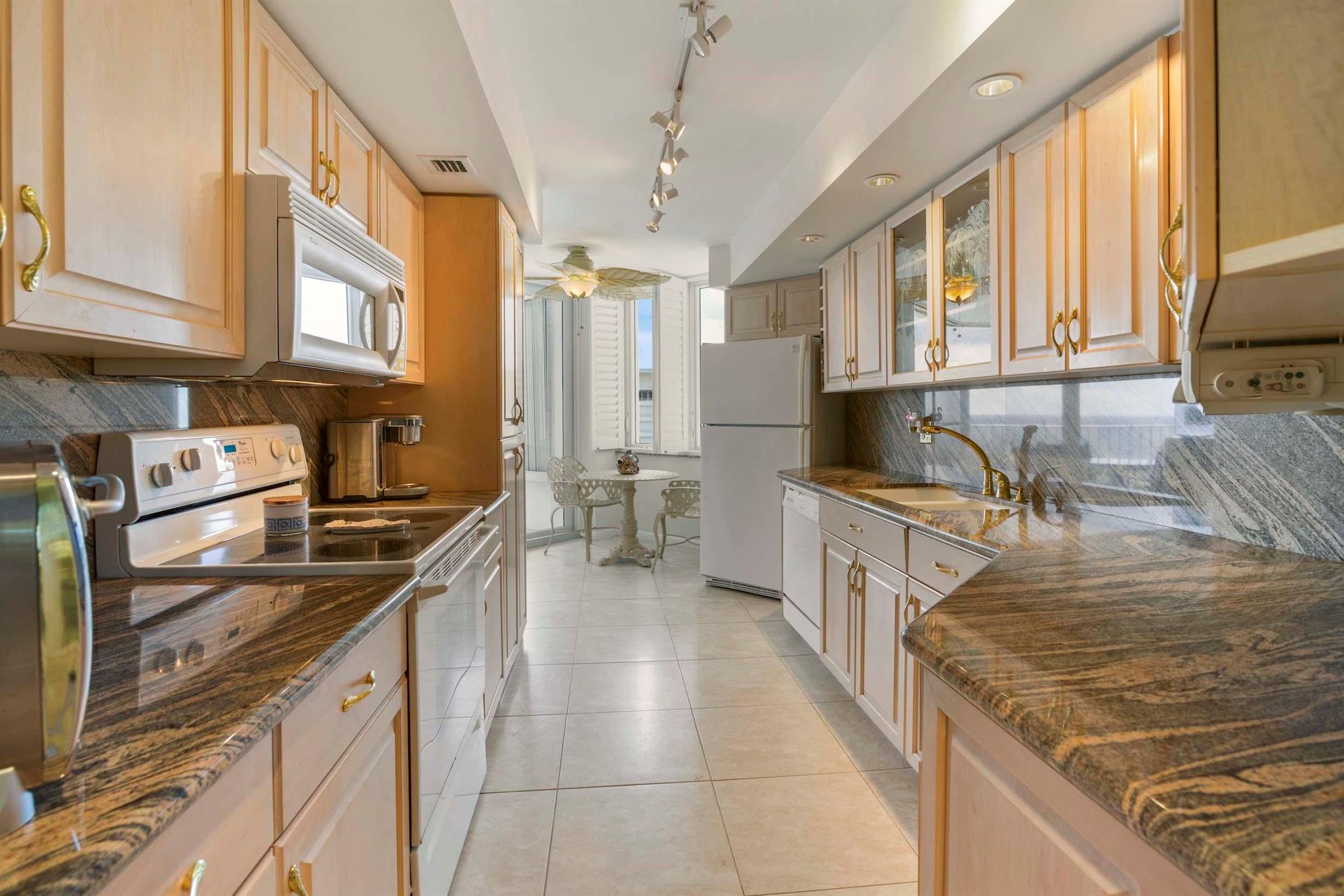 500 S Ocean Boulevard 2204