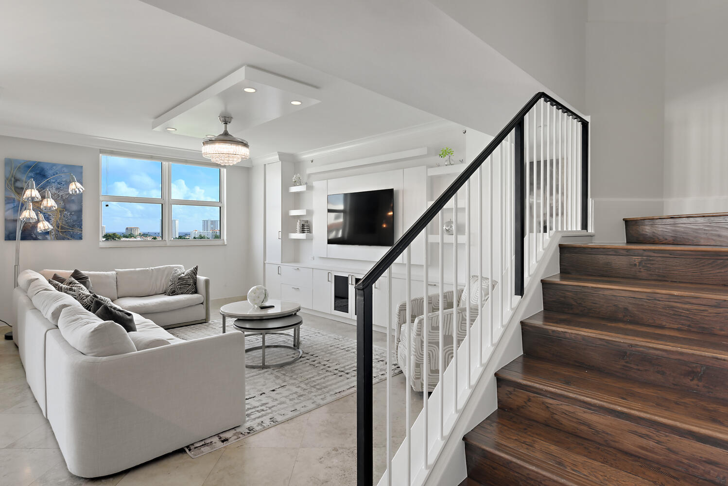 99 SE Mizner Boulevard Ph 909